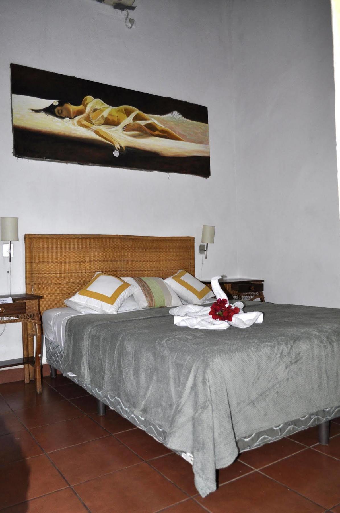 Hotel La Posada Del Sol Гранада Экстерьер фото